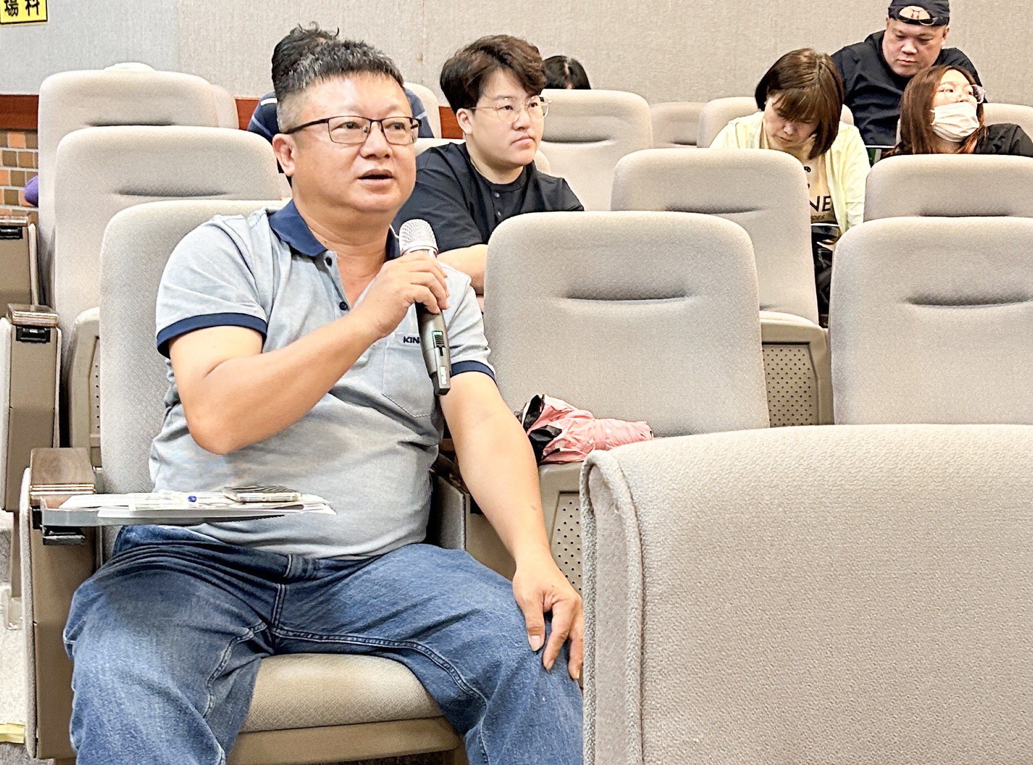 參加人員提問交流。