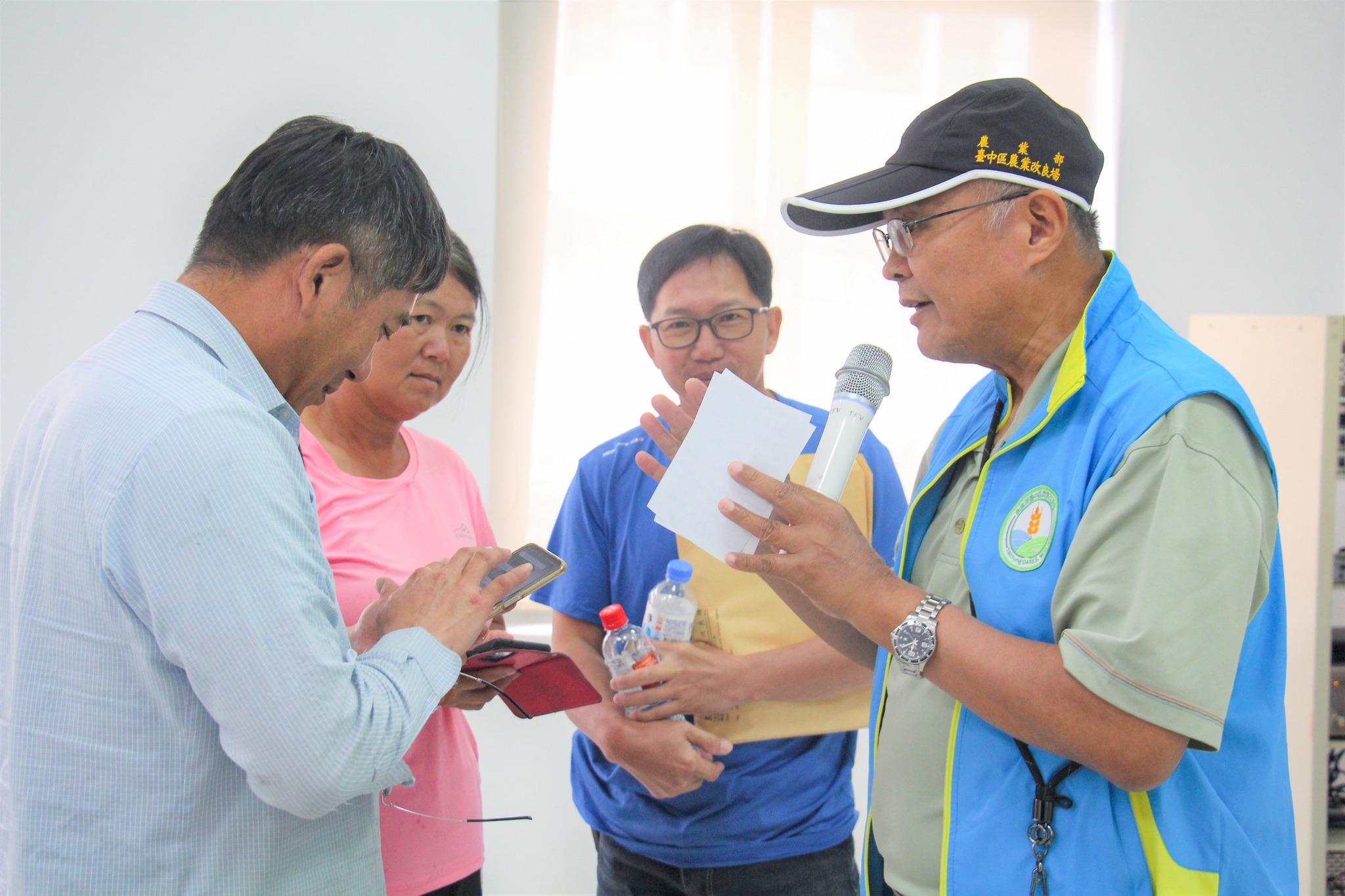 產銷班農友熱情提問。