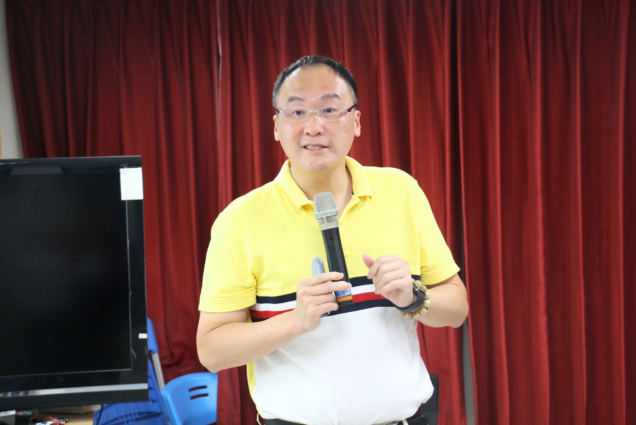 本場蔡本原助理研究員講解農業淨零排放等農業政策。