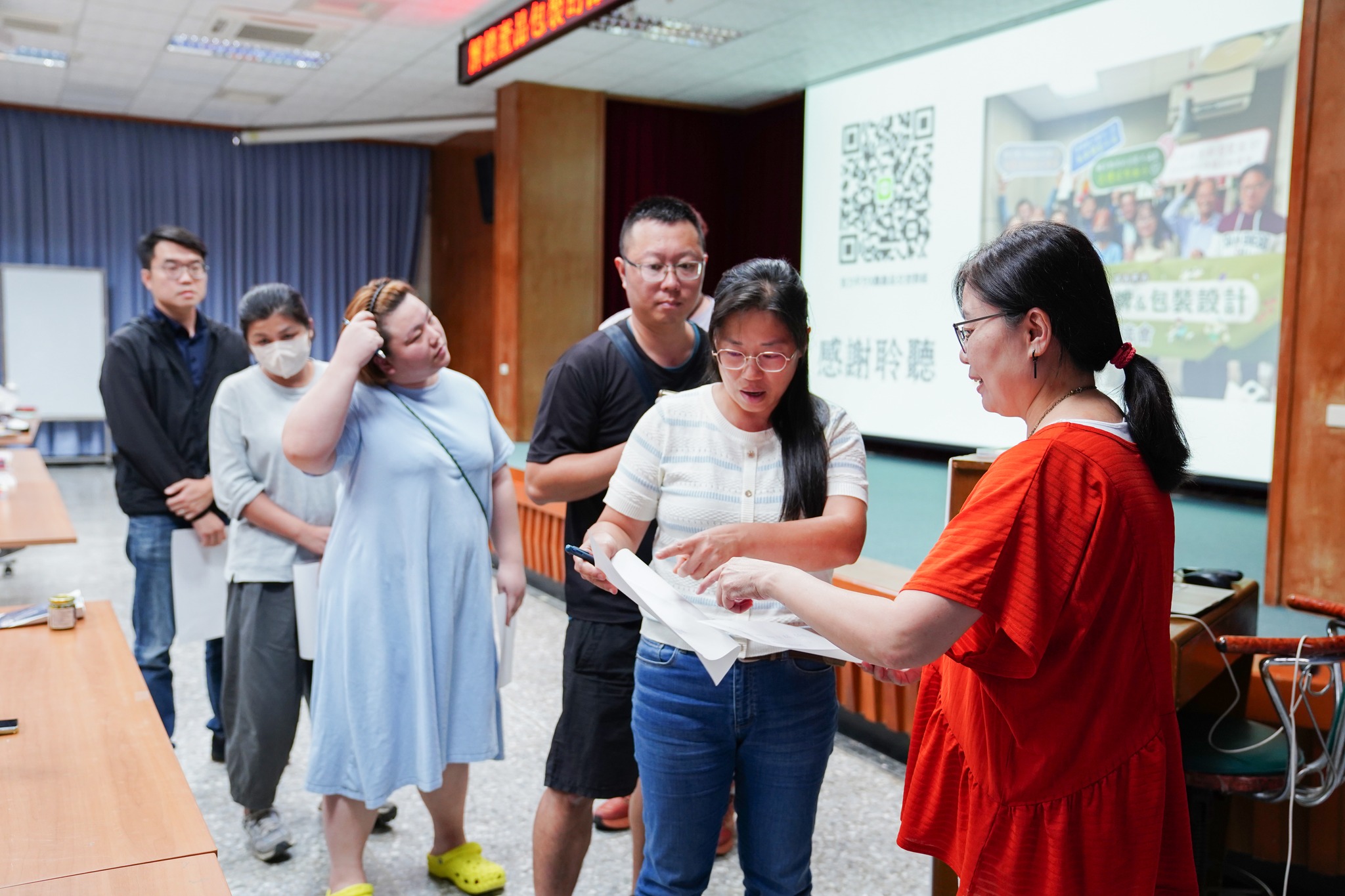 青農踴躍向講師提問。