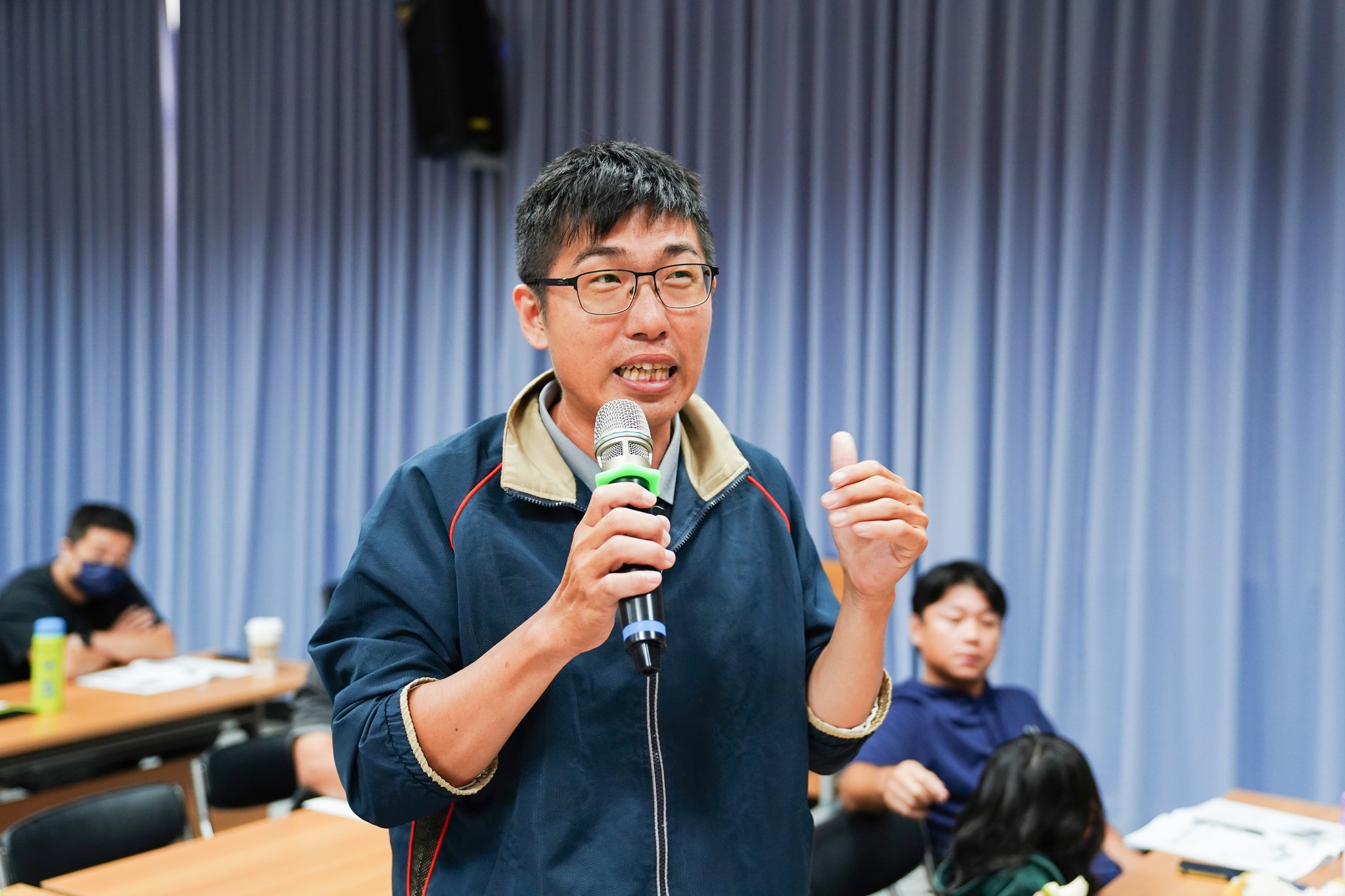 青農表示水稻同質性高，找不到產品特色，林清瀅講師建議：先做初級加工，創造差異再談品牌。