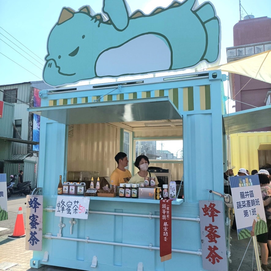 活動現場貨櫃市集。-5