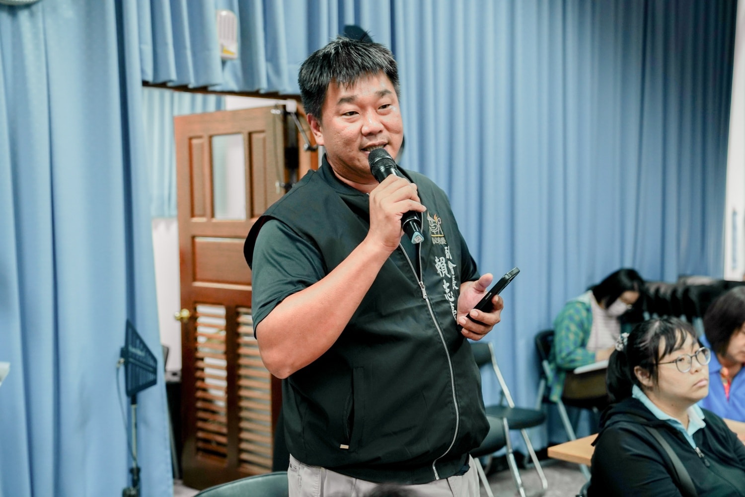 彰化青農代表發言提問。