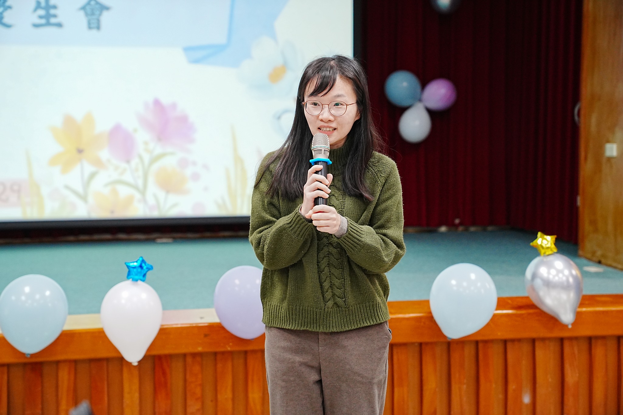 李怡蓓助理研究員發表在臺中場工作感言。