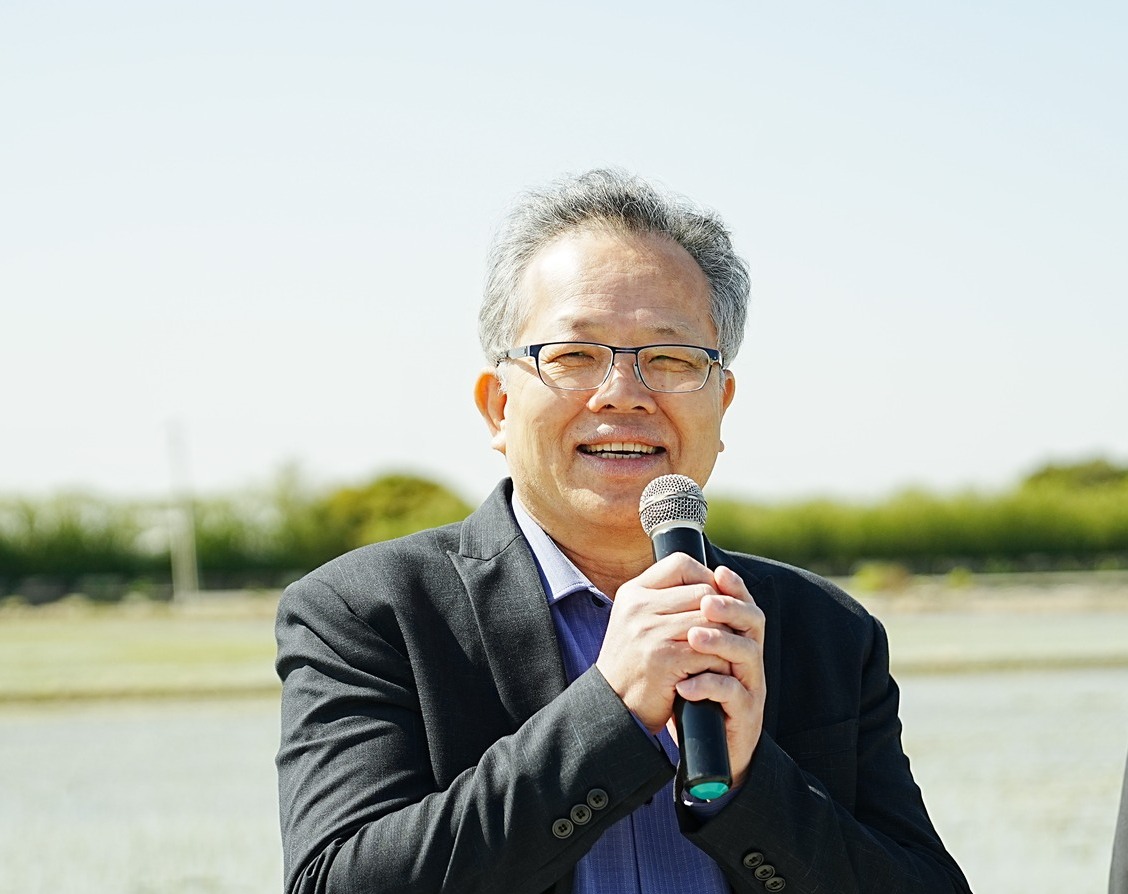 林試所曾彥學所長致詞並介紹樹種特性。