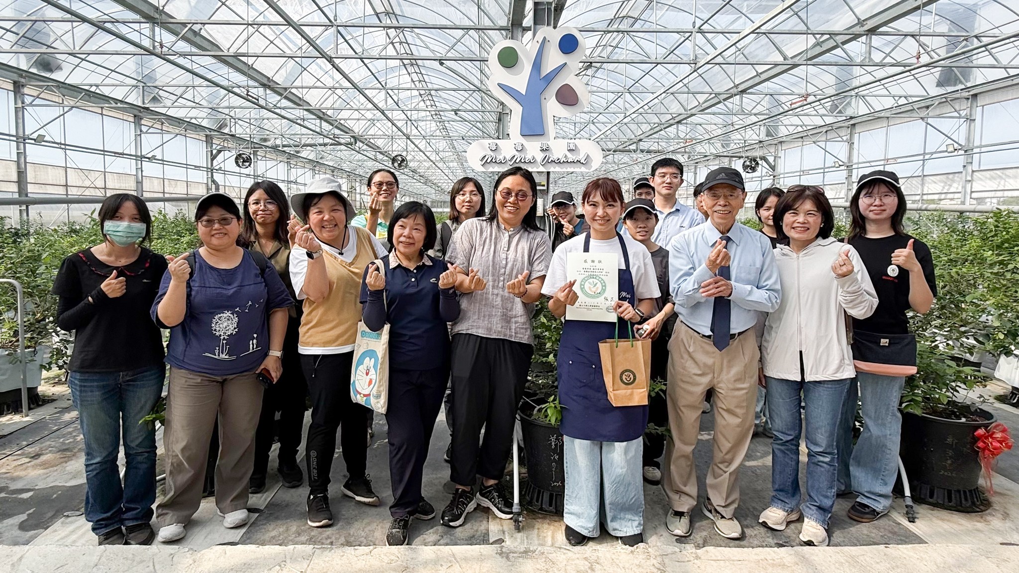 歡迎國立中興大學園藝學系師生一行 參訪本場及彰化縣園藝產業-2