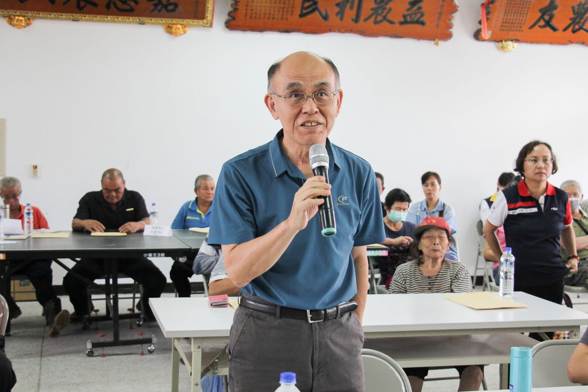 綜合討論時,農友針對農業循環示範場域設置議題與本場同仁進行意見交流。
