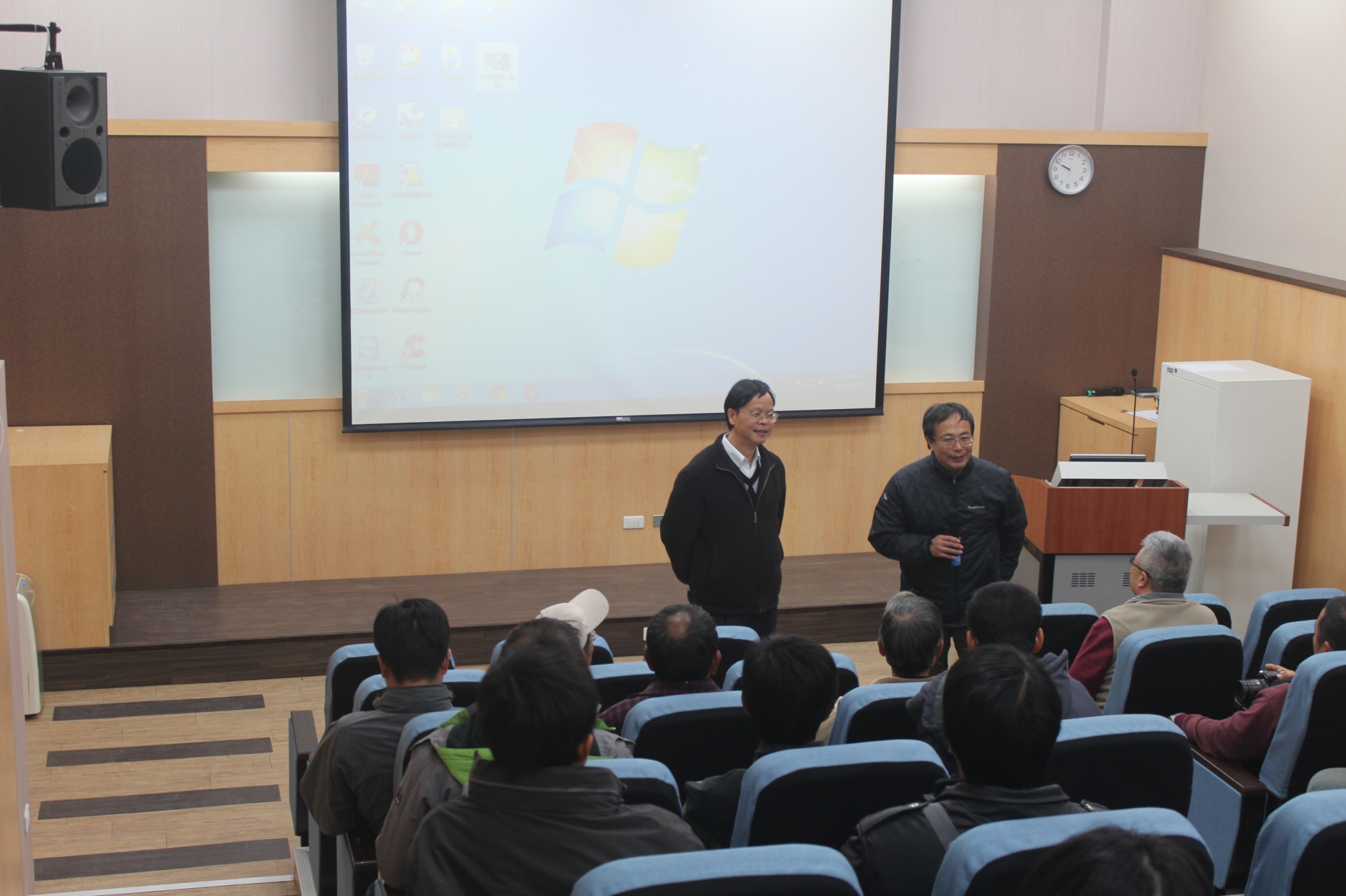 林學詩場長歡迎喜願行施明煌總兼、聯華實業及好農壯遊農友來場參訪