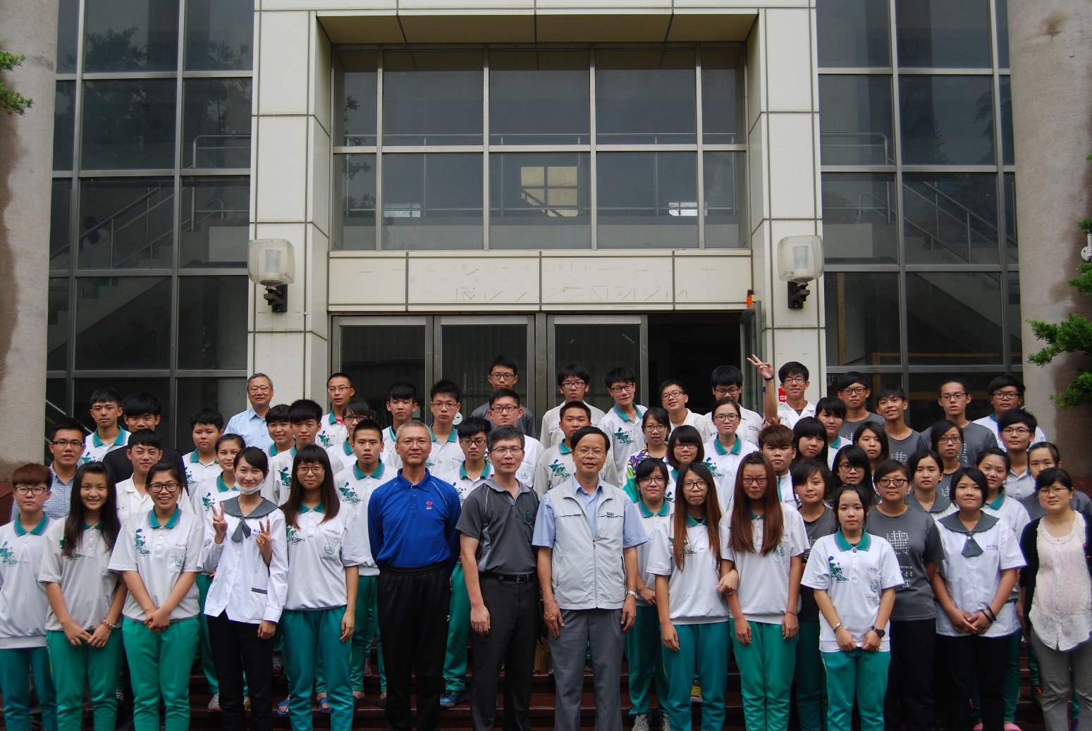 員林農工園藝科、農場經營科及休閒農業科 52 位有朝氣活力學生參與探索學習課程