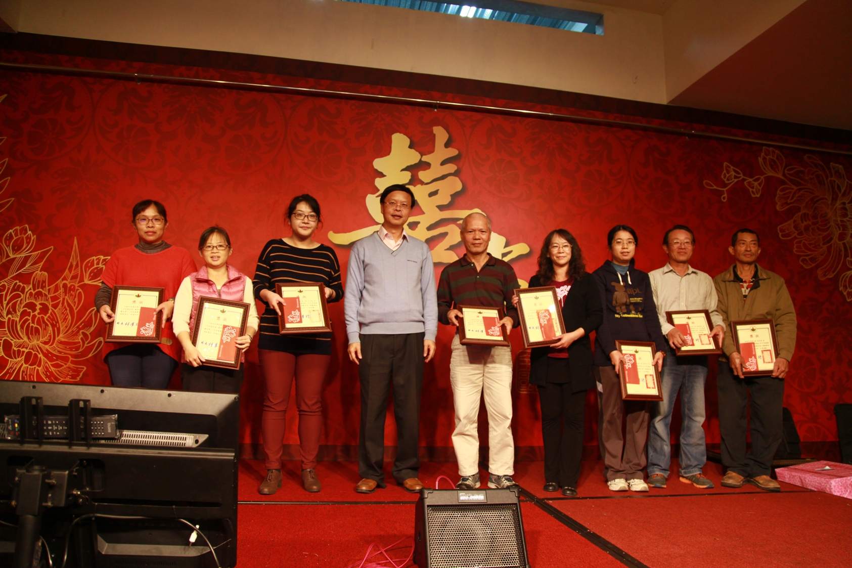 派遣人員 張麗妙 、 黃素青、劉惠菱、王錫安、邱阿勤、黃惠芬、何再生、吳亦富榮獲優良勞工